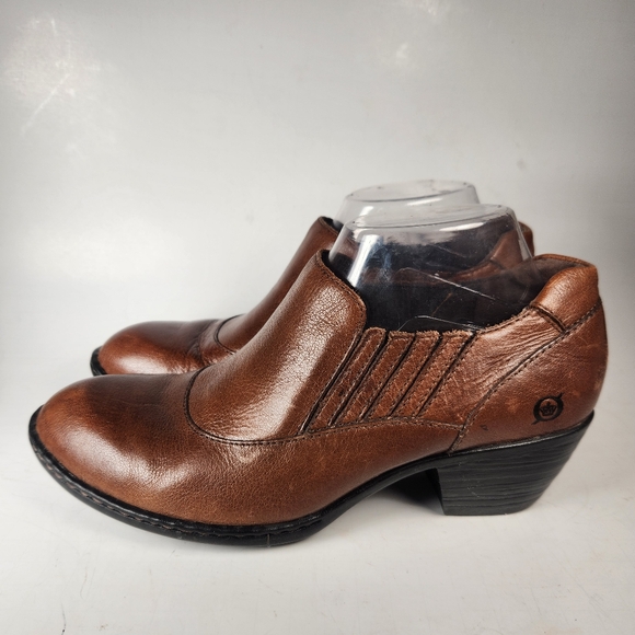 BORN Women's Rissa Ankle Booties Size 9 Brown Leather Western Heel Slip On - Picture 11 of 13